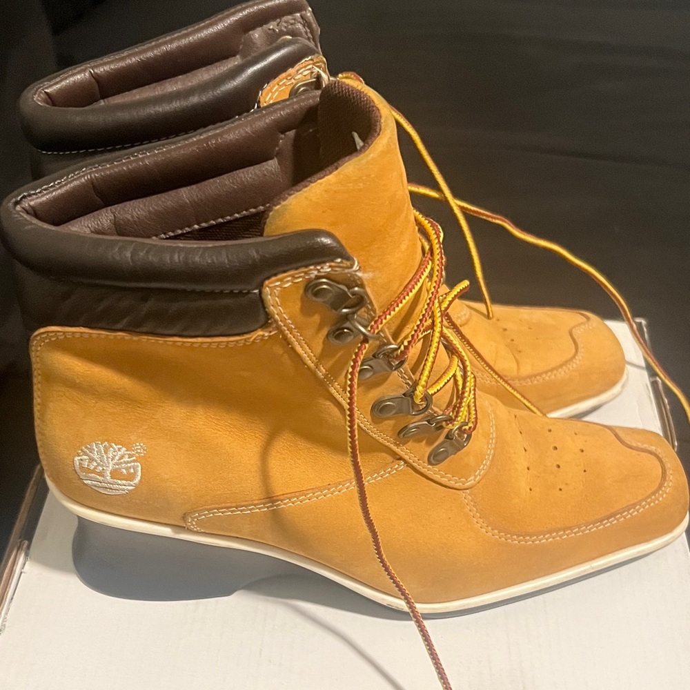 Timberland Tan Ankle Boots